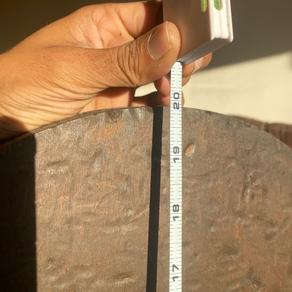 I Ching Coin in stand - Picture 5 of 5